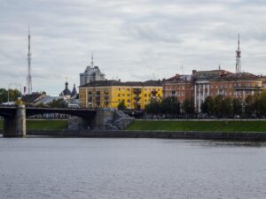 テレビでTVerを見る方法は？